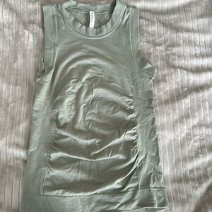 Athleta lightweight tank